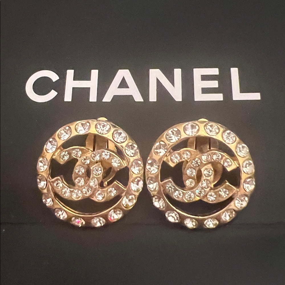 BEAUTIFUL CHANEL 24 KT Gold Plated & Crystal Earrings